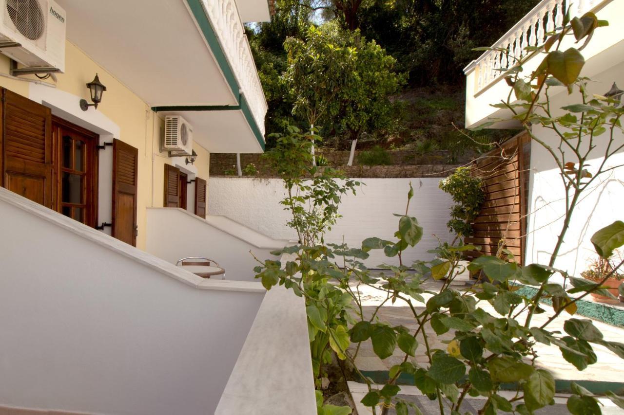 Pomelo Rooms Parga Extérieur photo